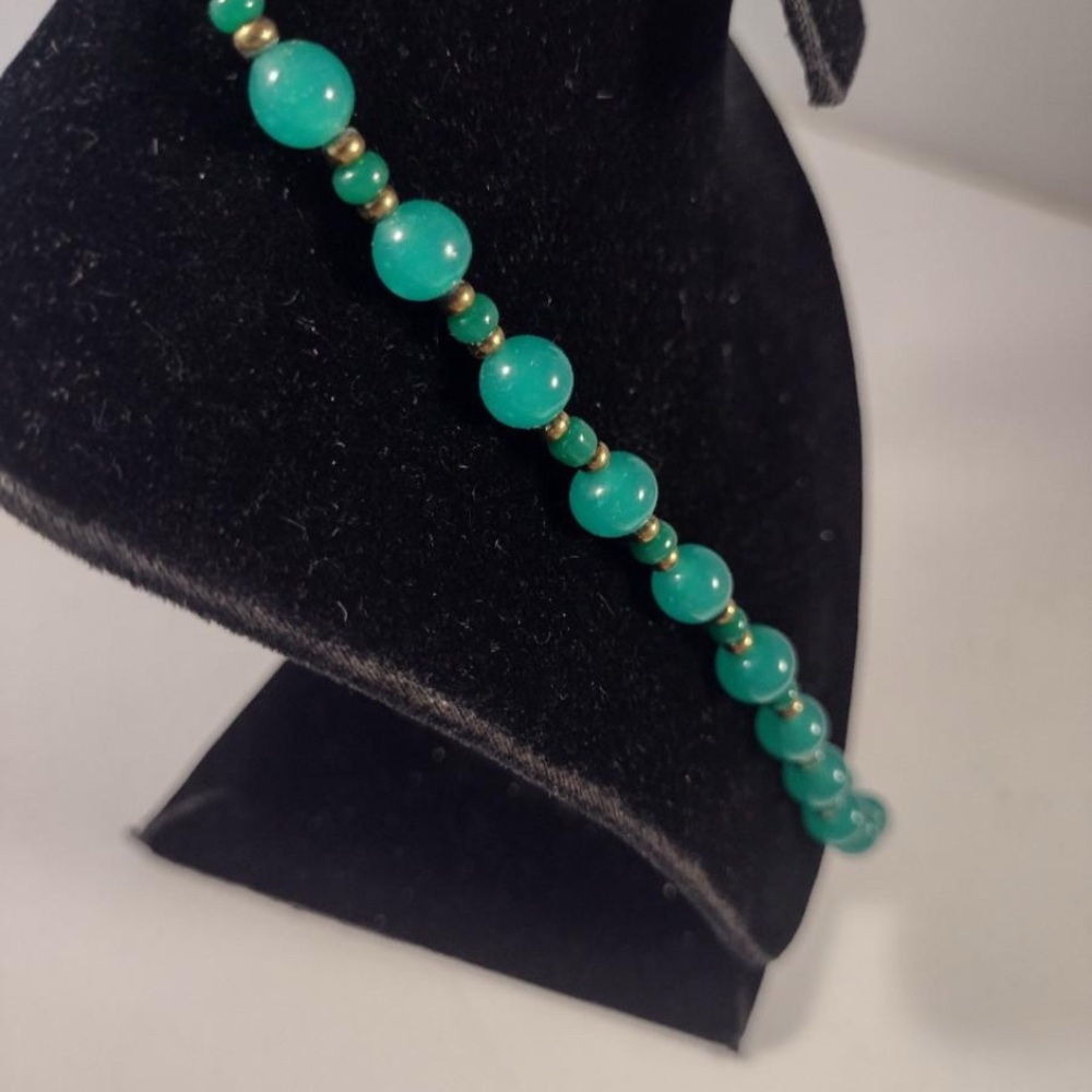 Elegant Aqua Beaded Vintage Necklace